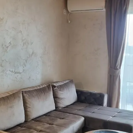 Rojal Garden 643 Διαμέρισμα