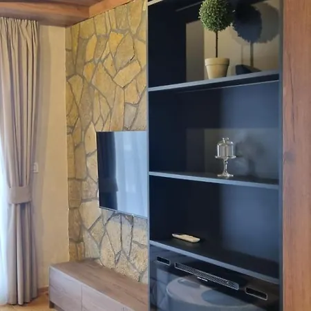 Διαμέρισμα Rojal Garden 643 *