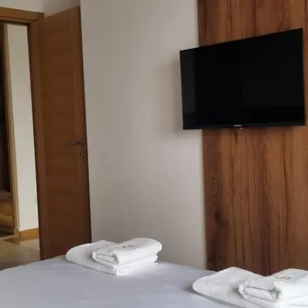 Rojal Garden 643 Ζλάτιμπορ