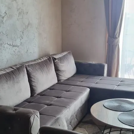 Διαμέρισμα Rojal Garden 643 *