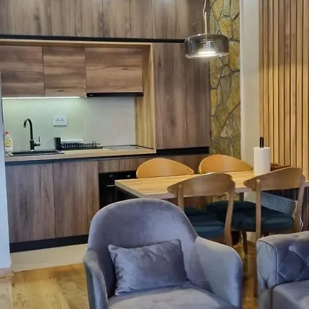 Rojal Garden 643 Apartman